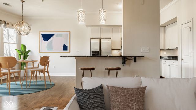 355 E Ohio Street 201, Indianapolis, IN 46204