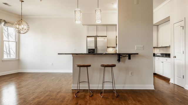 355 E Ohio Street 201, Indianapolis, IN 46204