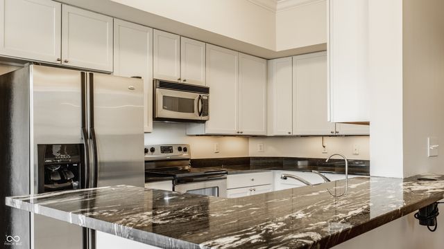 355 E Ohio Street 201, Indianapolis, IN 46204