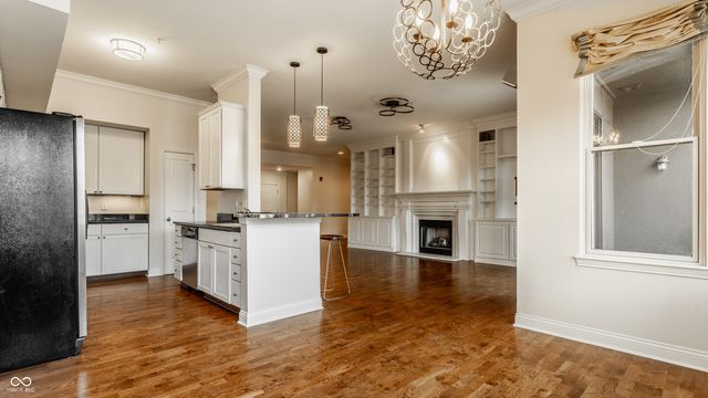 355 E Ohio Street 201, Indianapolis, IN 46204
