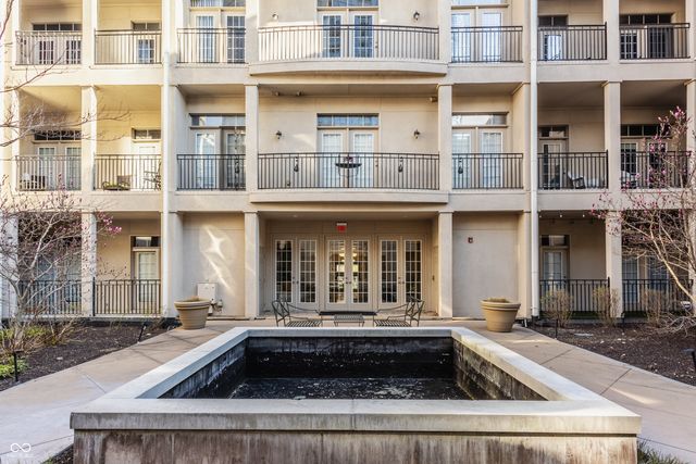355 E Ohio Street 201, Indianapolis, IN 46204