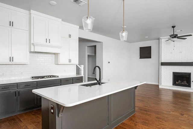 800 Firefork Avenue, Yukon, OK 73099