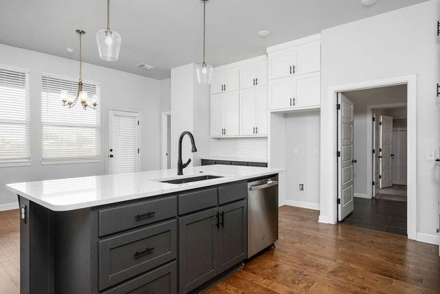800 Firefork Avenue, Yukon, OK 73099