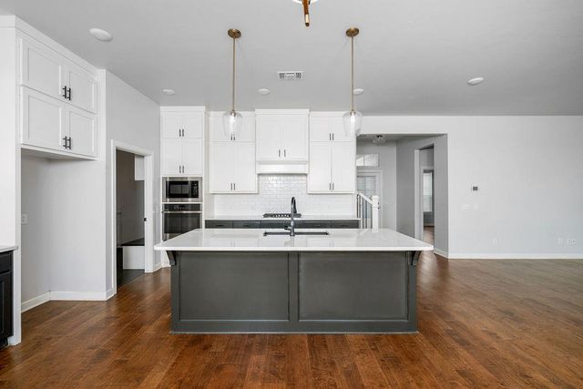 800 Firefork Avenue, Yukon, OK 73099