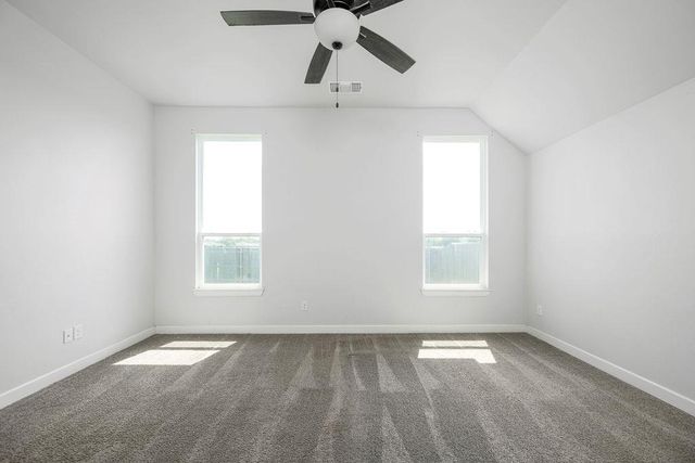 800 Firefork Avenue, Yukon, OK 73099