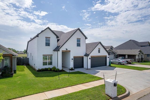 800 Firefork Avenue, Yukon, OK 73099