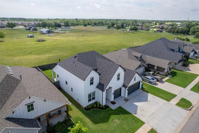 800 Firefork Avenue, Yukon, OK 73099
