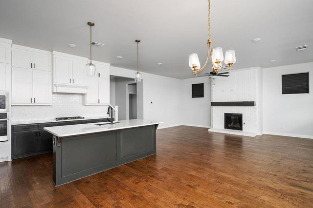 800 Firefork Avenue, Yukon, OK 73099