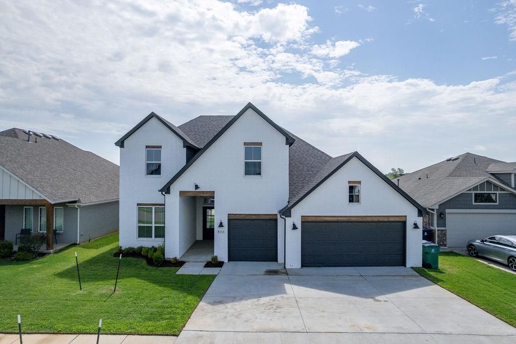 800 Firefork Avenue, Yukon, OK 73099
