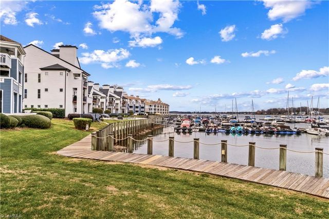 18789 Vineyard Point Lane, Cornelius, NC 28031