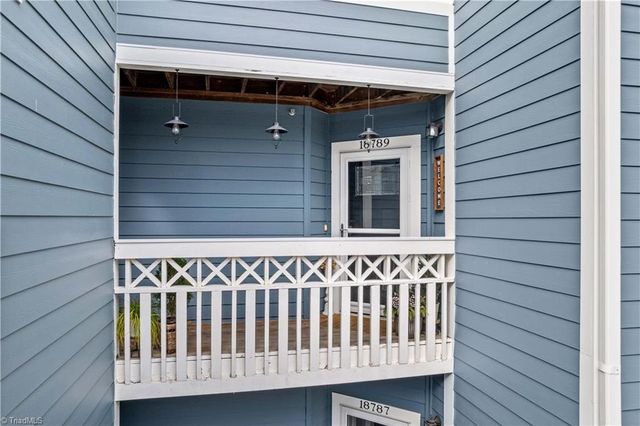 18789 Vineyard Point Lane, Cornelius, NC 28031