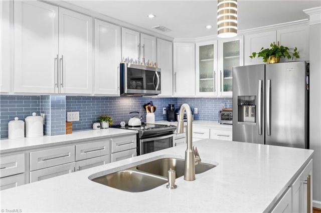 18789 Vineyard Point Lane, Cornelius, NC 28031