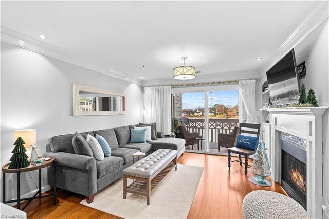 18789 Vineyard Point Lane, Cornelius, NC 28031