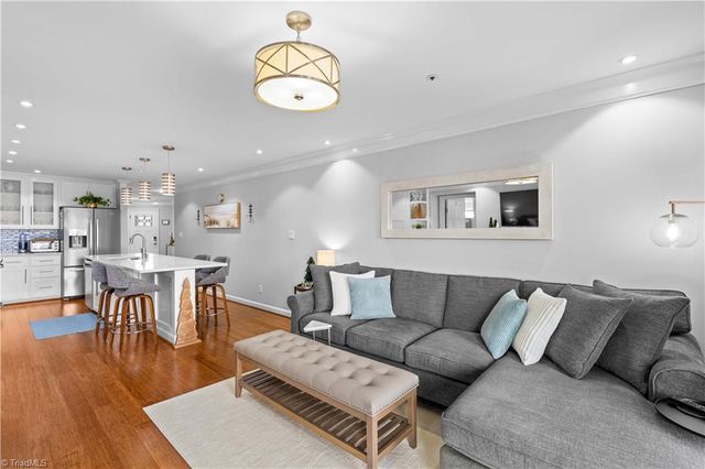 18789 Vineyard Point Lane, Cornelius, NC 28031