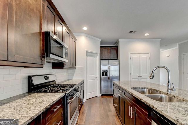 5535 Lightheart Court, Suwanee, GA 30024