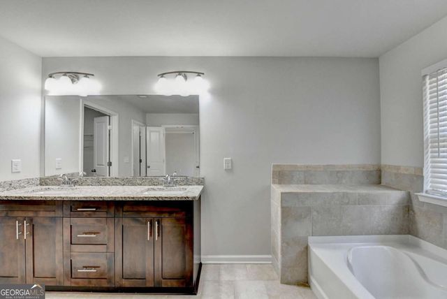 5535 Lightheart Court, Suwanee, GA 30024