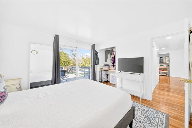 216 Hartford Ave, Bellingham, MA 02019