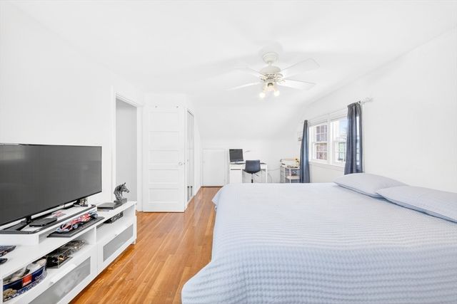 216 Hartford Ave, Bellingham, MA 02019