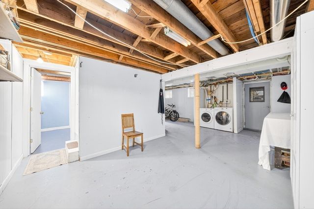 216 Hartford Ave, Bellingham, MA 02019