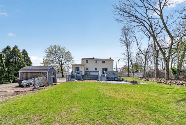 216 Hartford Ave, Bellingham, MA 02019