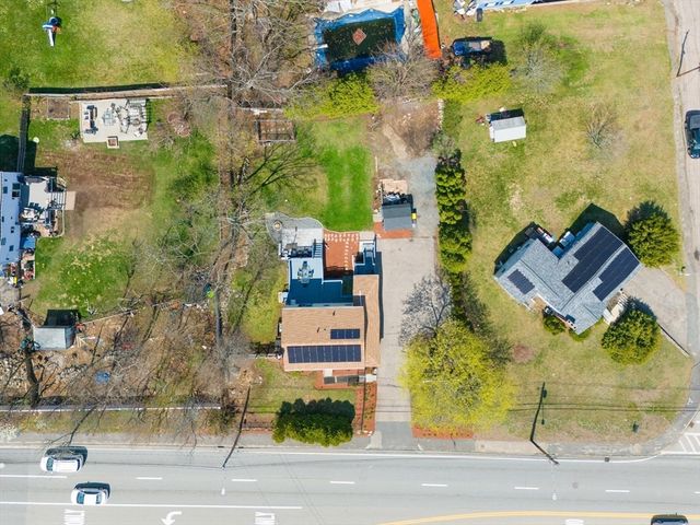 216 Hartford Ave, Bellingham, MA 02019