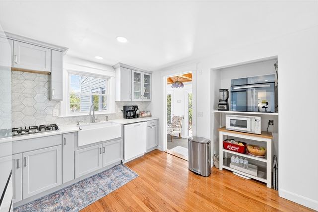 216 Hartford Ave, Bellingham, MA 02019