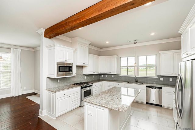 3510 Spanish Trl, Zachary, LA 70791