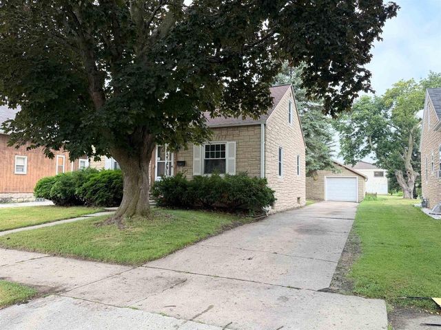 1541 ELM STREET, Green Bay, WI 54302