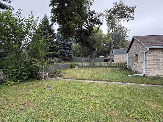 1541 ELM STREET, Green Bay, WI 54302
