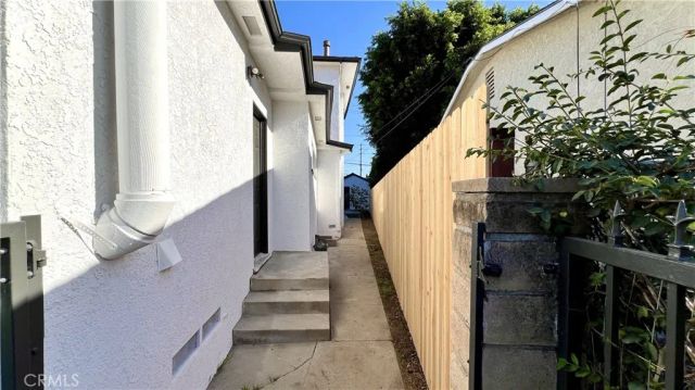 918 E 68th Street, Inglewood, CA 90302
