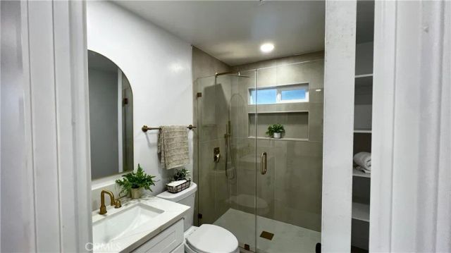 918 E 68th Street, Inglewood, CA 90302