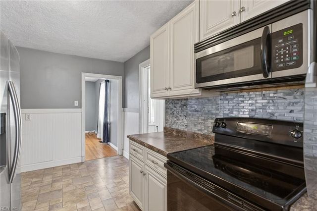 15 Byers AVE, Portsmouth, VA 23701