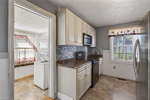 15 Byers AVE, Portsmouth, VA 23701