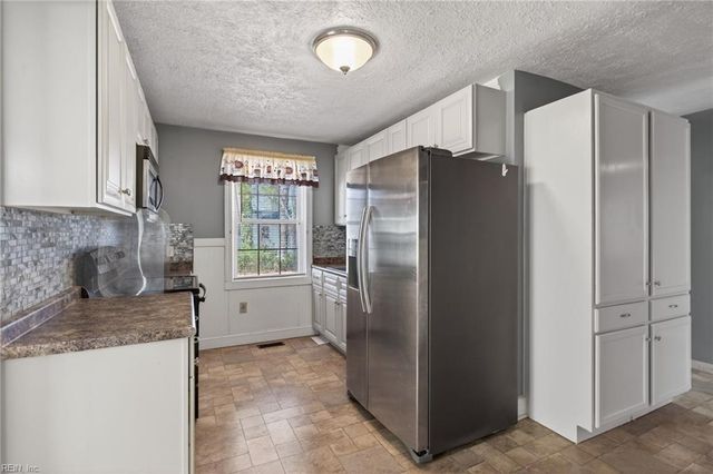 15 Byers AVE, Portsmouth, VA 23701