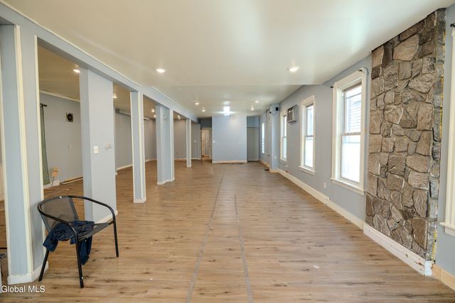 947 Park Avenue, Schenectady, NY 12308