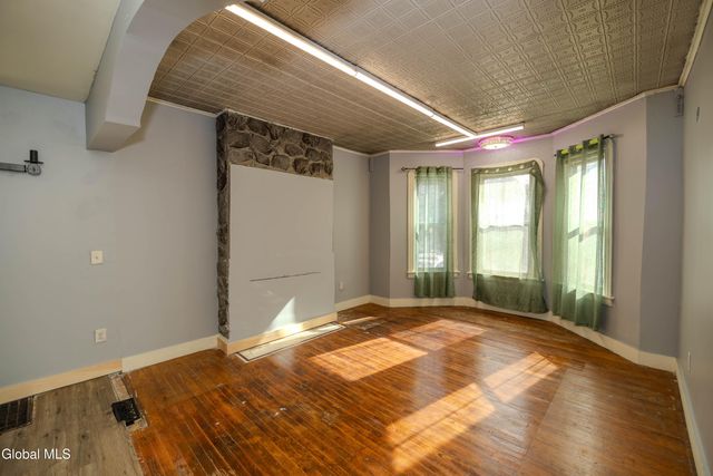 947 Park Avenue, Schenectady, NY 12308