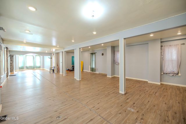 947 Park Avenue, Schenectady, NY 12308