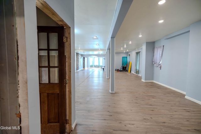 947 Park Avenue, Schenectady, NY 12308