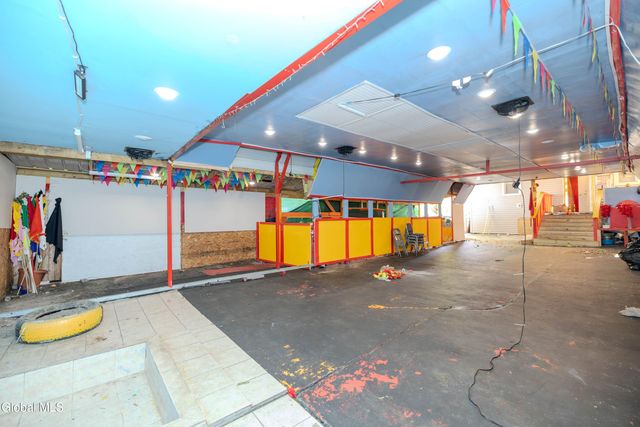 947 Park Avenue, Schenectady, NY 12308