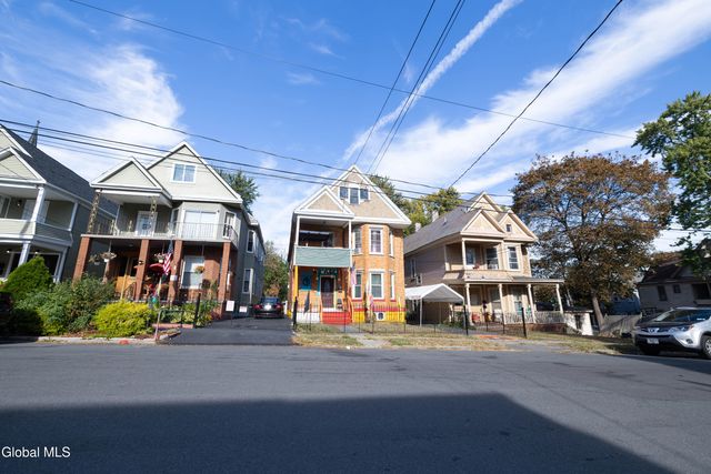 947 Park Avenue, Schenectady, NY 12308