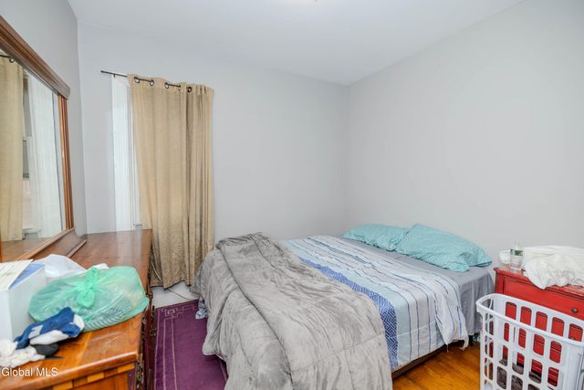 947 Park Avenue, Schenectady, NY 12308