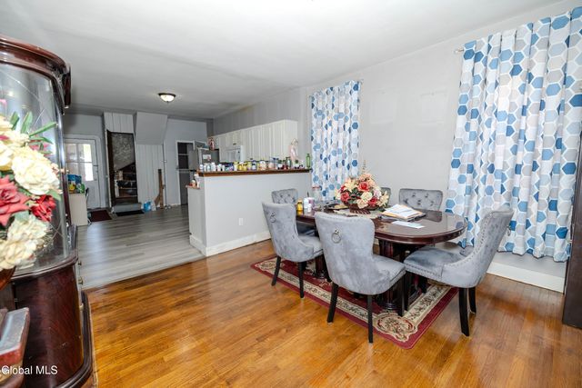 947 Park Avenue, Schenectady, NY 12308