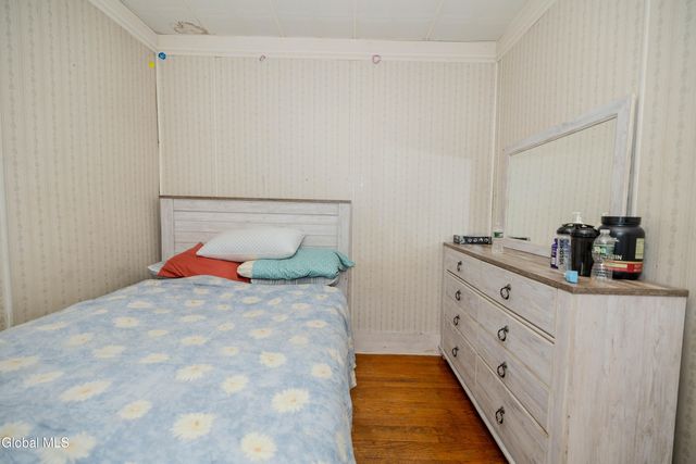 947 Park Avenue, Schenectady, NY 12308