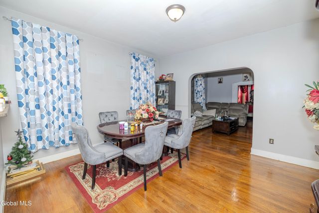 947 Park Avenue, Schenectady, NY 12308