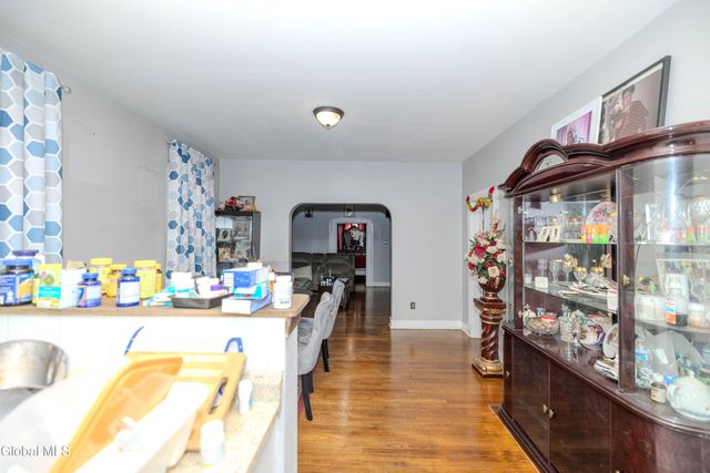 947 Park Avenue, Schenectady, NY 12308