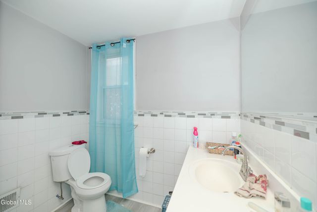 947 Park Avenue, Schenectady, NY 12308