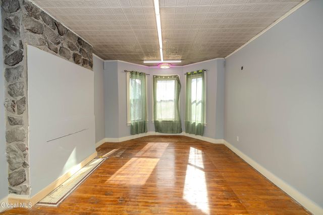 947 Park Avenue, Schenectady, NY 12308