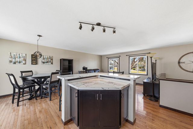 1902 Brookside Drive, Albert Lea, MN 56007