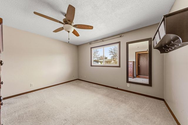 1902 Brookside Drive, Albert Lea, MN 56007