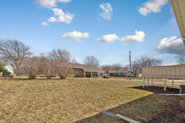 1902 Brookside Drive, Albert Lea, MN 56007